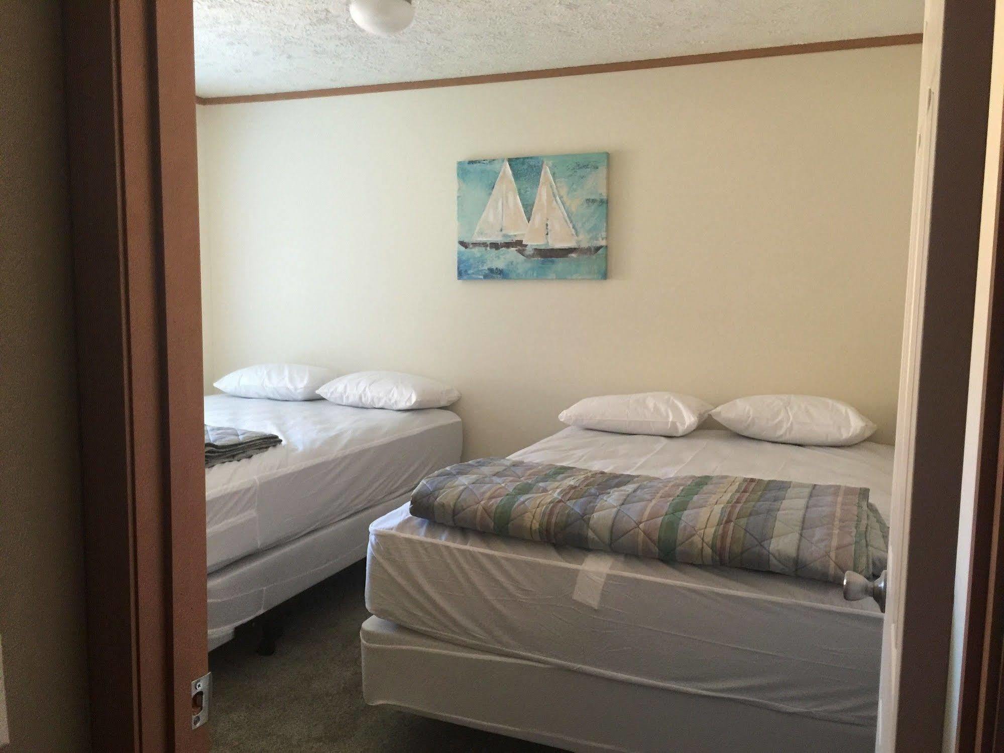 Island Club Rentals Put-in-Bay Extérieur photo