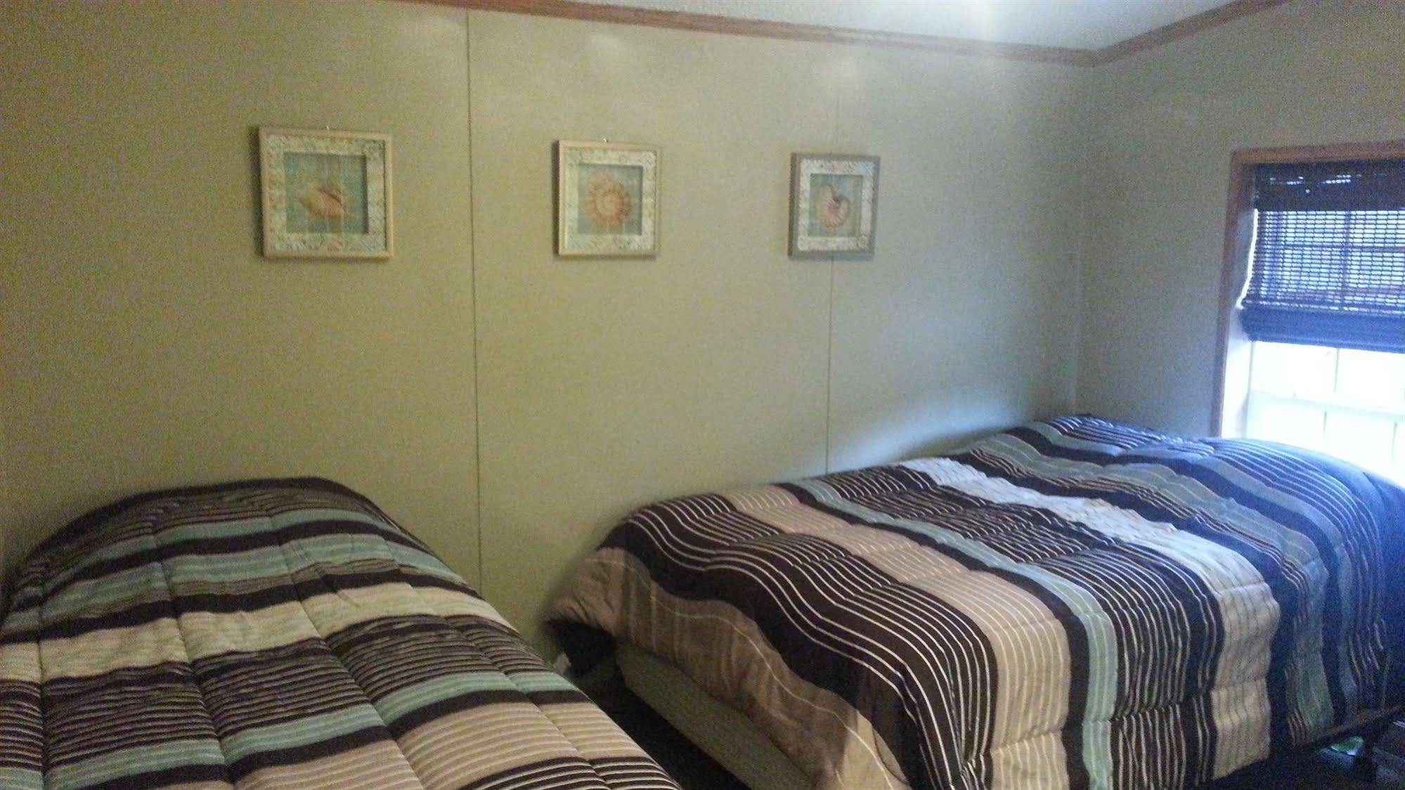 Island Club Rentals Put-in-Bay Extérieur photo